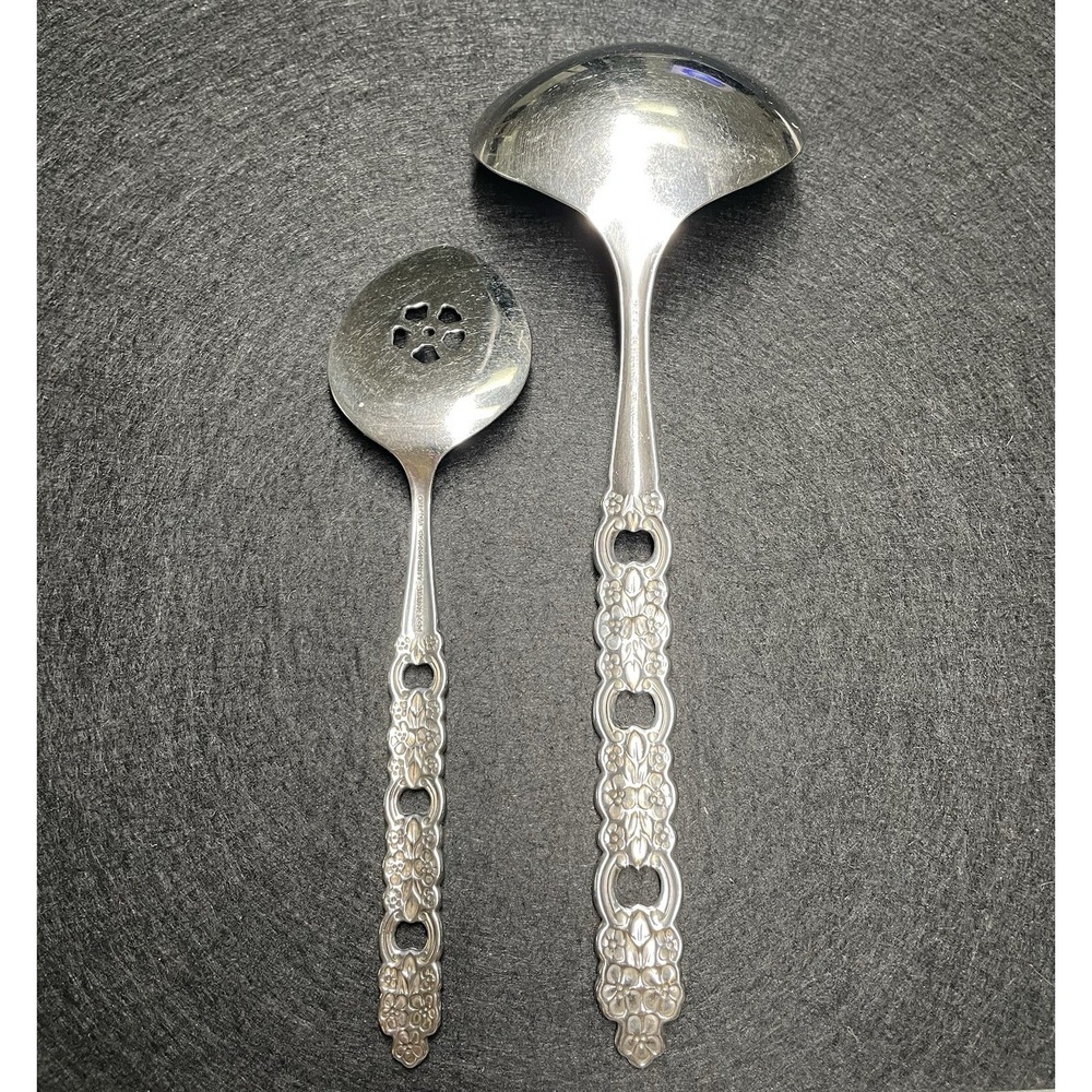 Vintage 1970s Viola/Voila Oneida Stainless Set of 2 Serving Spoons Silverware - Picture 5 of 7